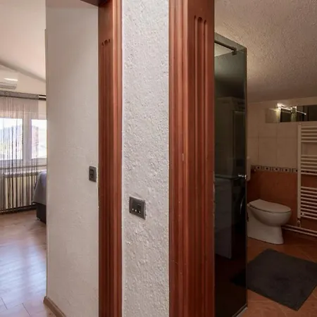 Vila Above By Guide *