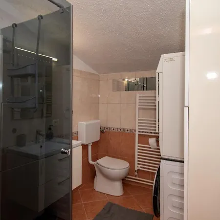 Above By Guide 빌라 *