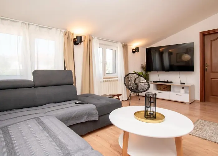 Above By Guide 빌라