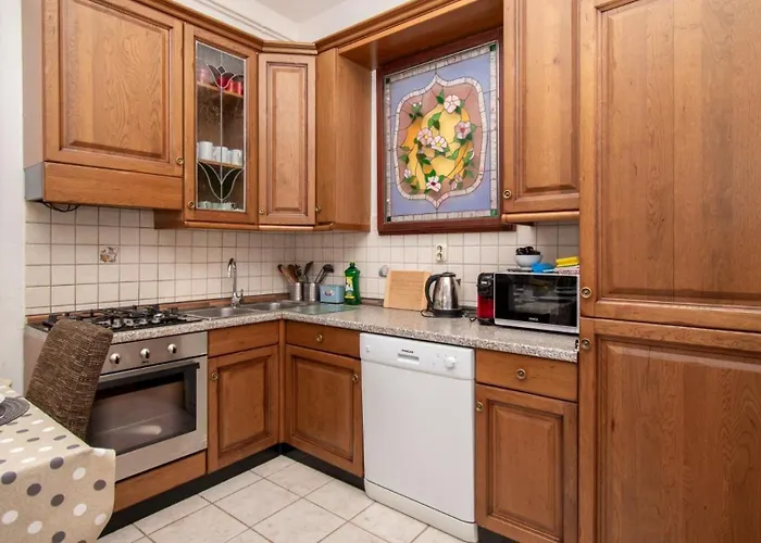 Villa Above By Guide Medulin