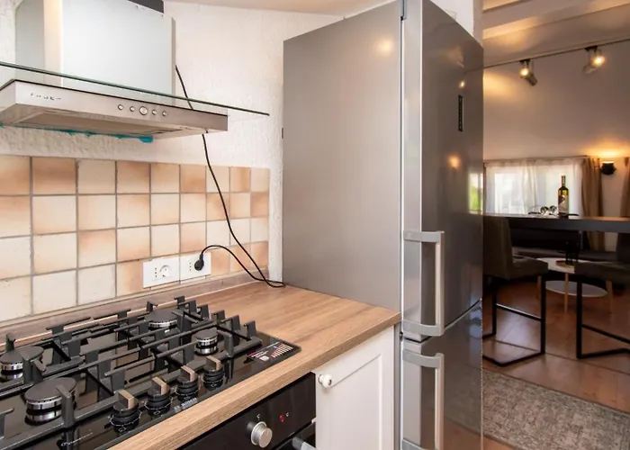 빌라 Above By Guide