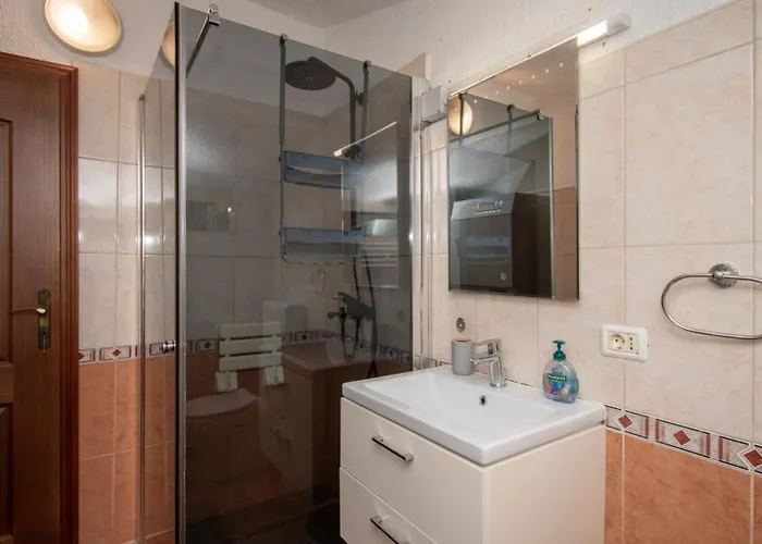 Above By Guide Villa Medulin