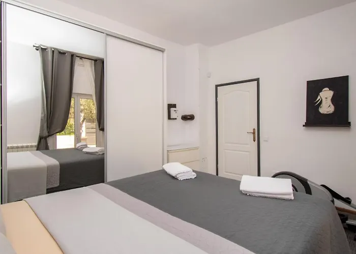 Above By Guide Medulin